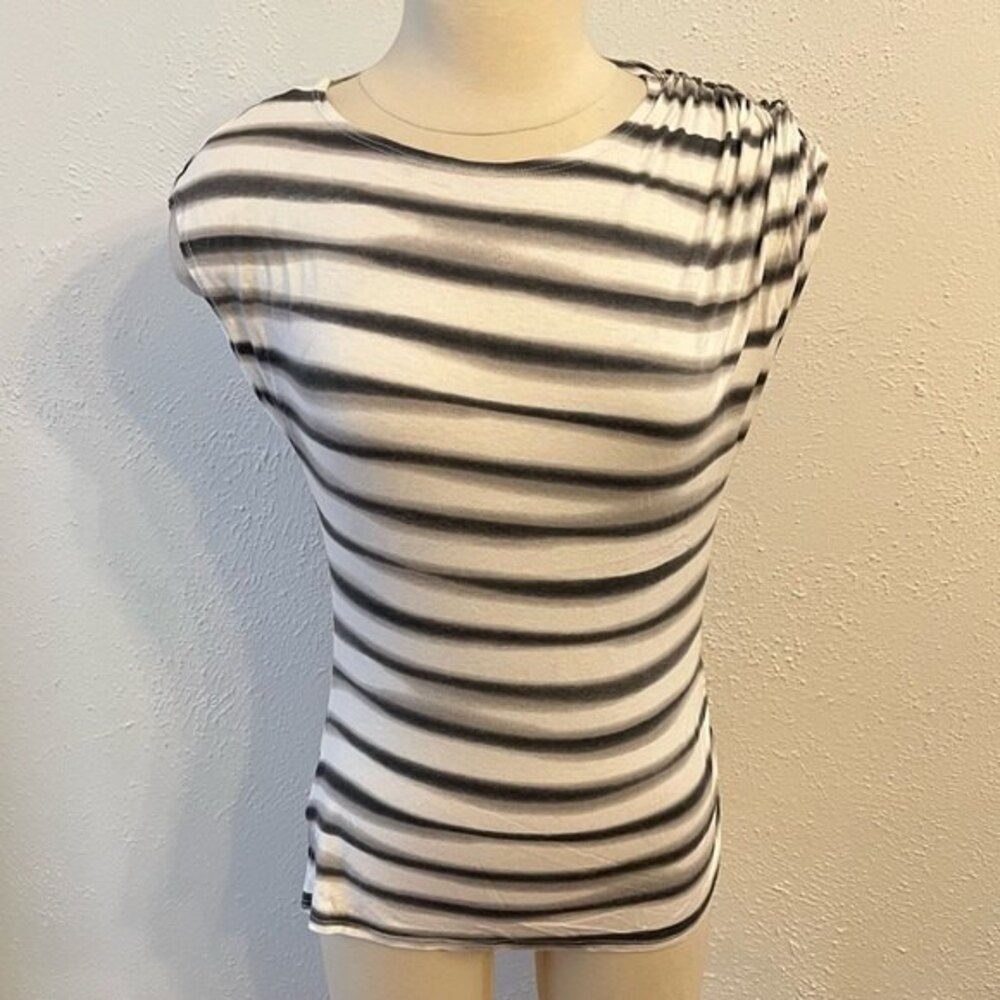 W by Worth Black & White Stripe Short Sleeve Rouched Shoulder Top Small